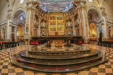 VALENCIA, SPAIN - MARCH 28, 2022: Interior of Valencia Cathedral, St Mary's Cathedral, a Roman Catholic church in Valencian Gothic architectural style. Consecrated in 1238 and groundbreaking in 1262.