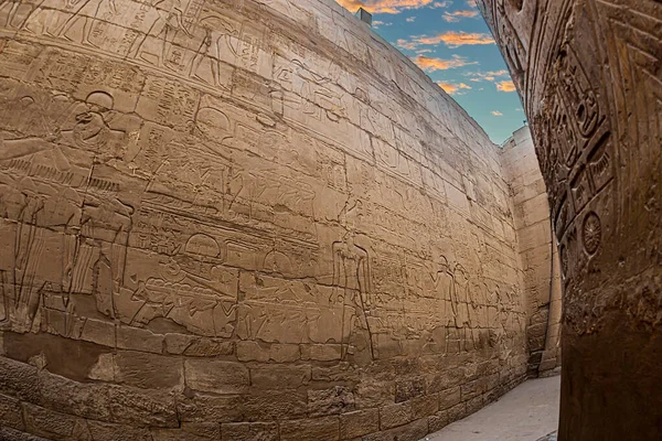 Aspectos Complexo Templo Karnak Uma Mistura Antigos Templos Egípcios Pilões — Fotografia de Stock