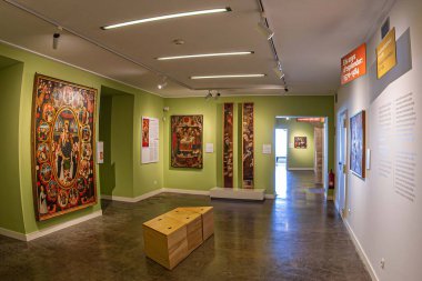 PALMA, SPAIN - SEPT 20, 2023: Piskopos Sarayı 'nda bulunan Mallorca Kutsal Sanatlar Müzesi' nin (Museu Diocesa de Mallorca) içinde. 200 'den fazla dini eseri muhafaza eder..