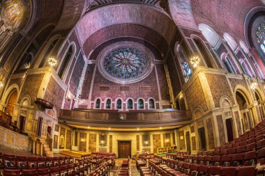 NEW YORK, ABD-MARCH 7. 2020: St. Bartholomew Kilisesi 'nin İçişleri. Episkopal Bölgesi, Ocak 1835' te Park Avenue Midtown Manhattan 'da kuruldu..