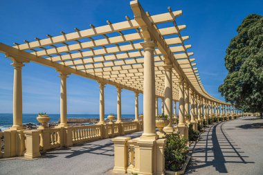 Pergola da Nevogilde ya da Pergola da Foz, Portekiz 'in Porto şehrinde, Praia da Luz ile Avenida de Montevideo bahçeleri arasında 1930 yılında A. E. Baganha tarafından inşa edilmiş bir pergola.. 