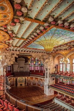 BARCELONA, CATALONIA, SPAIN-APRIL 14, 2024:Interior of the Palace of Catalan Music, a concert hall designed in the Catalan modernista style by the architect Lluis Domenech i Montaner. Built 1905-1908. clipart