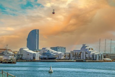 BARCELONA, SPAIN - 1 Mart 2022: Yelken şeklinden dolayı 