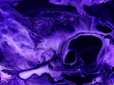 Neon mavisi ve mor soyut yaratıcı el boyası arka plan, mermer doku, soyut okyanus, tuvalde akrilik boya. Modern sanat. Çağdaş sanat.