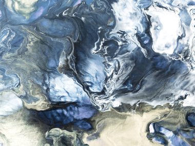 Soyut okyanus manzarası. Orijinal resim. El çizimi, izlenimcilik tarzı, mavi renk dokusu, fırça darbeleri, sanat arka planı. Modern sanat. Çağdaş sanat.