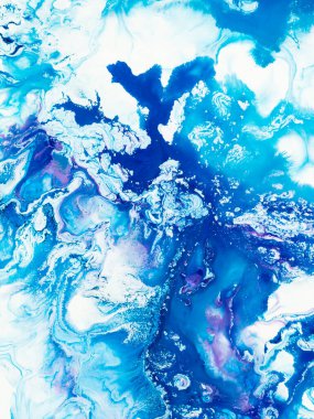 Soyut mavi fantastik dalga, yaratıcı el boyası arka plan, mermer ve fırça dokusu, soyut okyanus, akrilik resim. Çağdaş sanat.