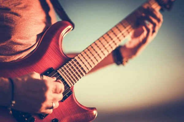 Closeup Guitarist Playing Electric Guitar Outdoors Sunny Day Blurred Background — Stock Photo, Image