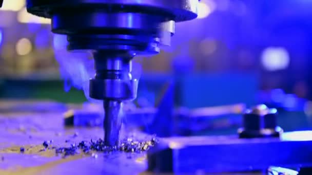 Metal Drilling Metalworking Job Professional Milling Machine Operator Industrial Theme — Vídeo de Stock