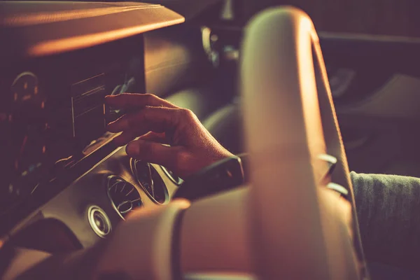 Caucasian Driver Setting Modern Car Infotainment Close Photo Driving Elegant — Stock Photo, Image