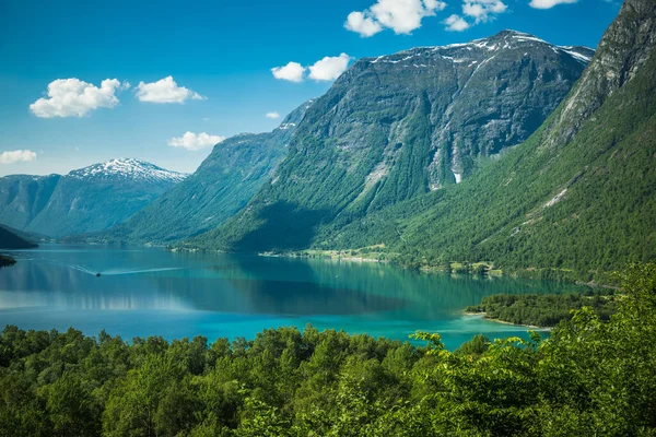 Jezioro Lovatnet Gminie Stryn Okręgu Vestland Norwegii Położony Około Kilometrów — Zdjęcie stockowe