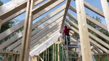 Beyaz Saray Ahşap İskelet Çerçeve Binası 40 'larında Kafkas İnşaat İşçisi tarafından yapılmıştır..