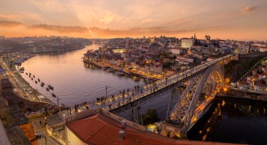 Portekiz, Susnet 'te Porto ve Douro Nehri ile manzara