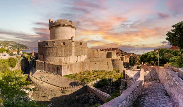 Paisaje Con Torre Minceta Casco Antiguo Dubrovnik Croacia — Foto de Stock