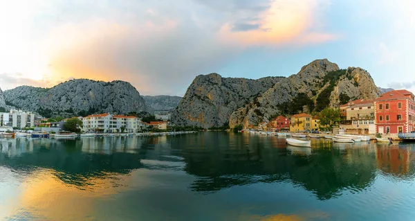 Peisaj Orașul Omis Râul Cetina Apus Soare Croația — Fotografie, imagine de stoc