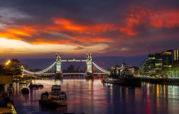 Krajina Mostem Tower Bridge Londýně Velká Británie Royalty Free Stock Obrázky