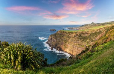 Miradouro da Ponta do Escalvado, Sao Miguel Adası, Azores Takımadası, Portekiz.