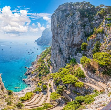 Via Krupp ile manzara, Augustus Bahçeleri, Capri Adası, İtalya