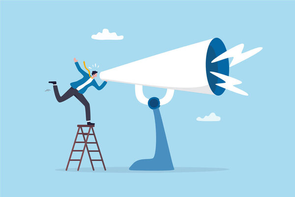 Усилить мегафон, коммуникационный голос или рекламное сообщение, громкий крик важного объявления, вещание слово, сообщение или информационная концепция, бизнесмен кричит на большой усилитель мегафон.