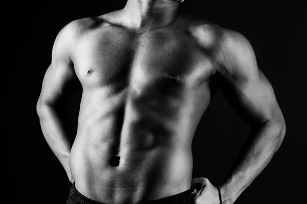 Jovem Africano Muscular Construir Homem Silhueta Topless Isolado Fundo Preto — Fotografia de Stock