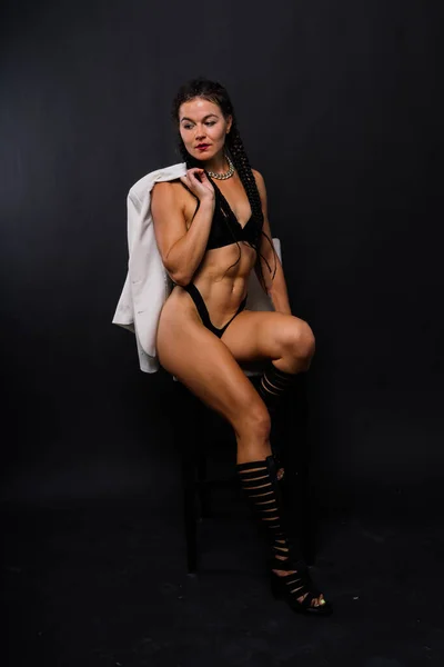 Vacker Förförisk Kvinna Svarta Underkläder Obekymmersfri Modell Med Perfekt Kropp — Stockfoto