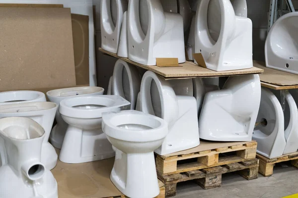 Lot White Toilets Hardware Store Plumbing Department — Stock Photo, Image