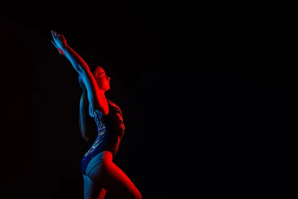 Bailarina Ballet Moda Estudio Gimnasia Deportiva Sobre Fondo Blanco Negro — Foto de Stock