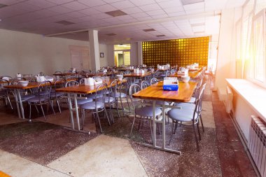 Kafeterya, üniversitede yemek odası, masa ve sandalyeli kafe, tezgah bar oteli..