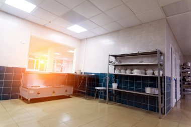 Yemek, yemek, tabak, detay hazırlamak için restoran mutfak ekipmanları.