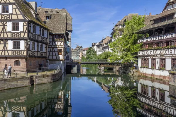 Słoneczne Nabrzeże Strasburga Miasta Regionie Alzacji Francji — Zdjęcie stockowe