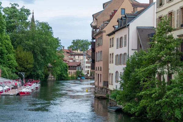 Idyllische Indruk Van Straatsburg Aan Het Water Een Stad Elzas — Stockfoto