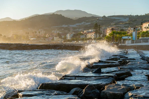 Idyllic Seaside Impression Mole Big Waves Evening Time Santo Stefano — Foto de Stock
