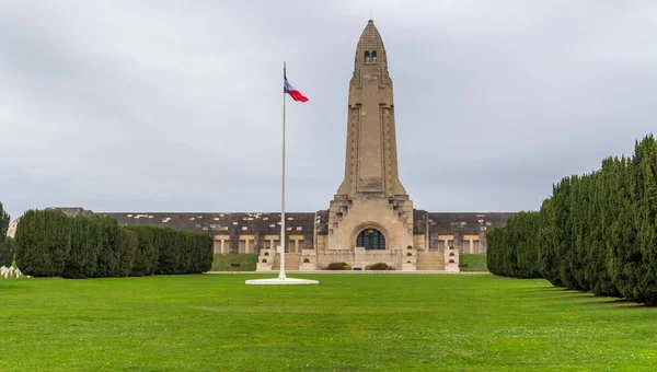 Paysage Autour Ossuaire Douaumont Mémorial Situé Près Verdun France — Photo