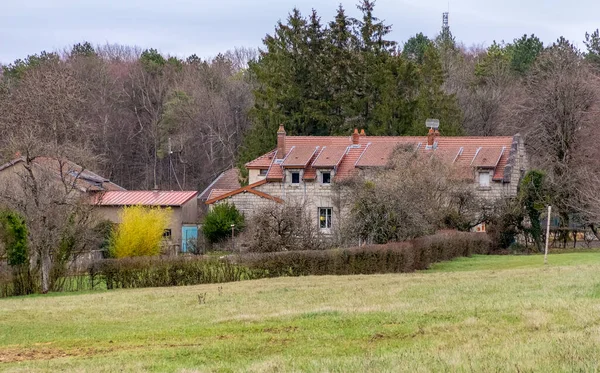 フランスのヴェルダン近郊にあるドゥオモン オサリー近くの家 — ストック写真