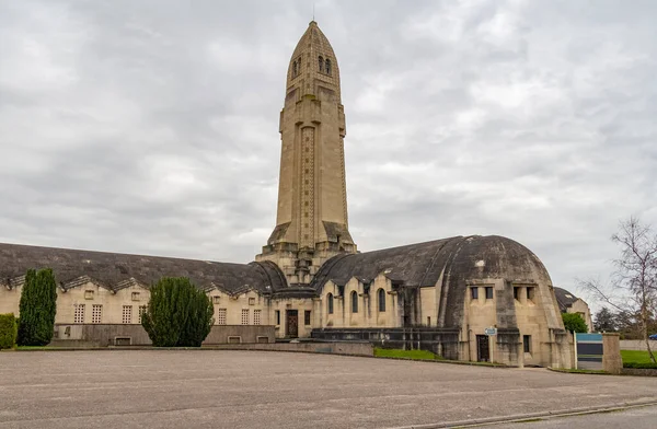 Ossuário Douaumont Memorial Localizado Perto Verdun França — Fotografia de Stock