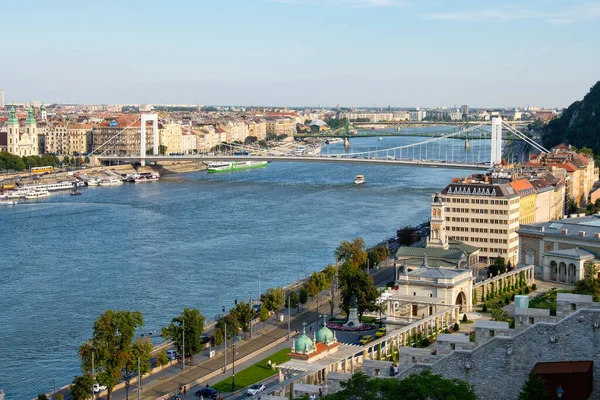 Los Puentes Elizabeth Liberty Petofi Sobre Río Danubio Budapest Hungría — Foto de Stock