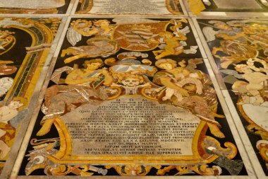 St. John Katedrali 'ndeki mermer mezar taşlarından biri Valletta, Malta