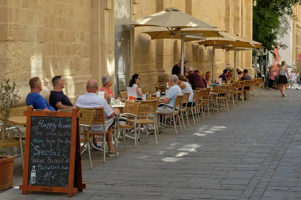 Happy Hour Ulicy Lucia Valletta Malta — Zdjęcie stockowe