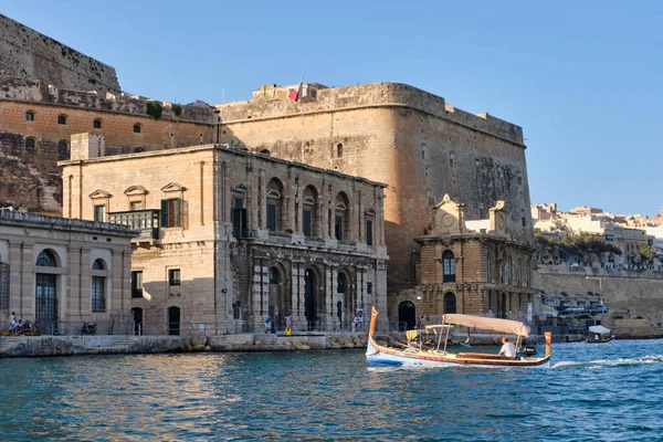 Traditional Maltese Boat Luzzu Tip Senglea Valletta Malta — Stock Photo, Image
