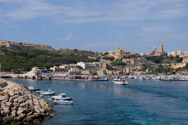 Feribotla Gozo 'ya varmak - Mgarr, Malta