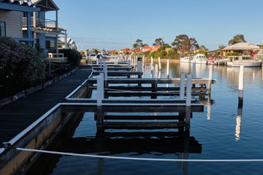 Kaptan Cove Rıhtım Apartmanları - Paynesville, Victoria, Avustralya