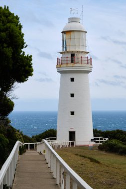 Otway Burnu, Avustralya 'nın en eski ve en önemli deniz feneri olan Cape Otway, Victoria, Avustralya 1848 yılında inşa edilmiştir.