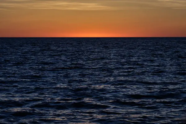 Hint Okyanusu üzerinde gün batımı - Broome, WA, Avustralya