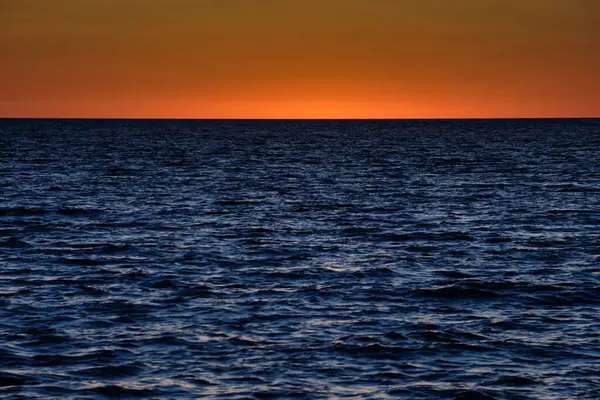 Hint Okyanusu üzerinde gün batımı - Broome, WA, Avustralya