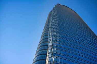 4 Ocak 2024 Milan, İtalya: UniCredit Tower, Milan, İtalya. UniCredit Tower, Milano 'da yer alan bir gökdelendir. Kuleye 231 metre mesafede, İtalya 'nın en yüksek gökdelenidir..