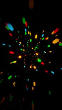 Neon Geometrik Şekiller Karanlıkta Yüzüyor