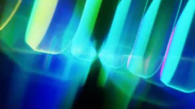 Parlak Soyut Neon Işık Tüneli Karanlık Arkaplanda Renkli Çizgilerle