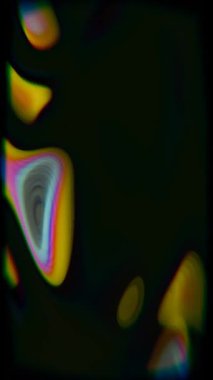 Üzerinde ışık yansıması olan siyah bir kare.