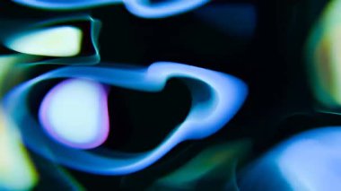 Beyaz çiçekli mavi ve mor bir arkaplan