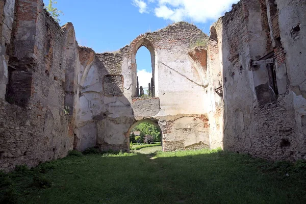 Ruiny Kościoła Matki Bożej Gromnycha Klasztoru Dominikanów Kompleks Architektoniczny Mieście — Zdjęcie stockowe