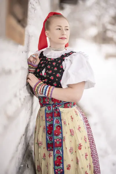 전통적인 의상에 슬로바키아 — 스톡 사진